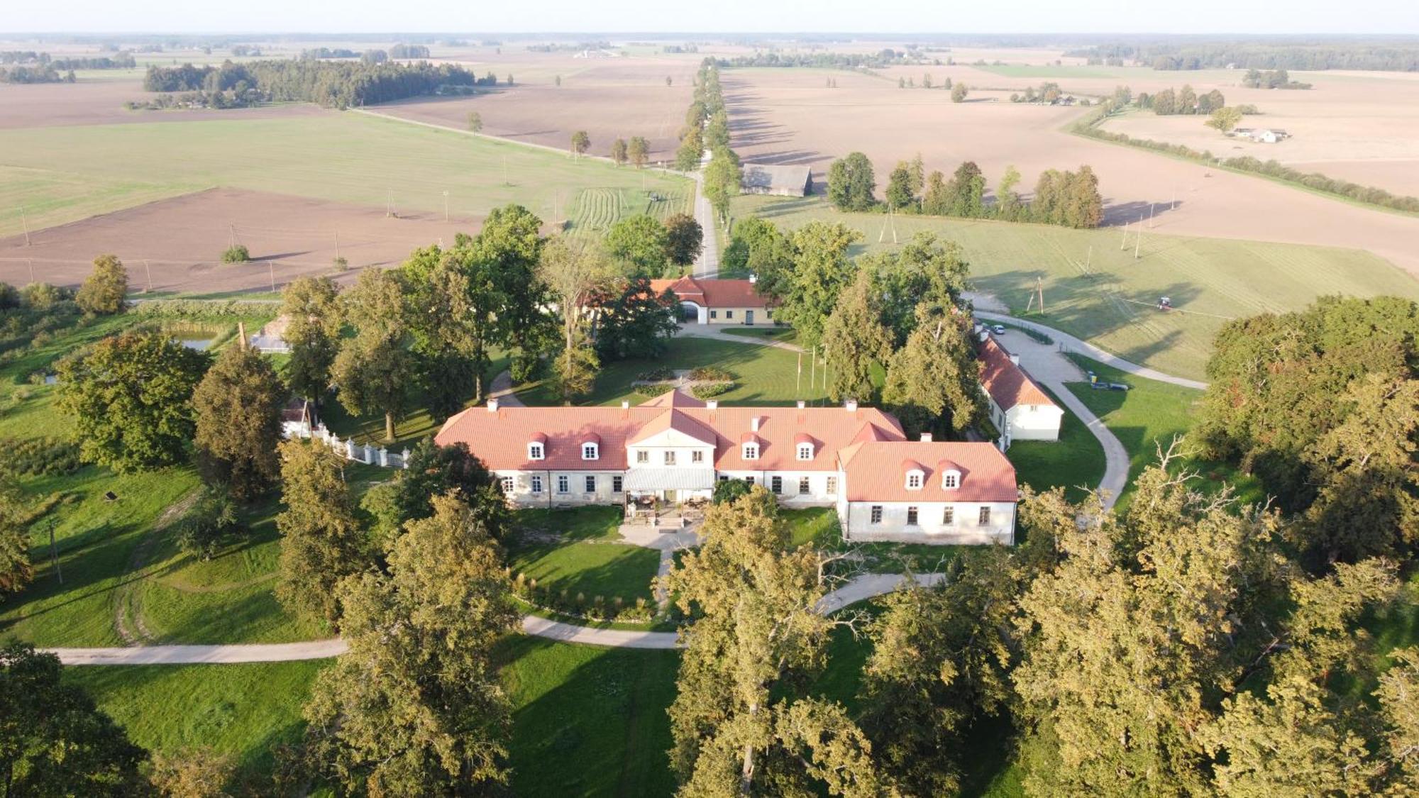 Blankenfeldes Muiza Hotel แตร์เวเต ภายนอก รูปภาพ
